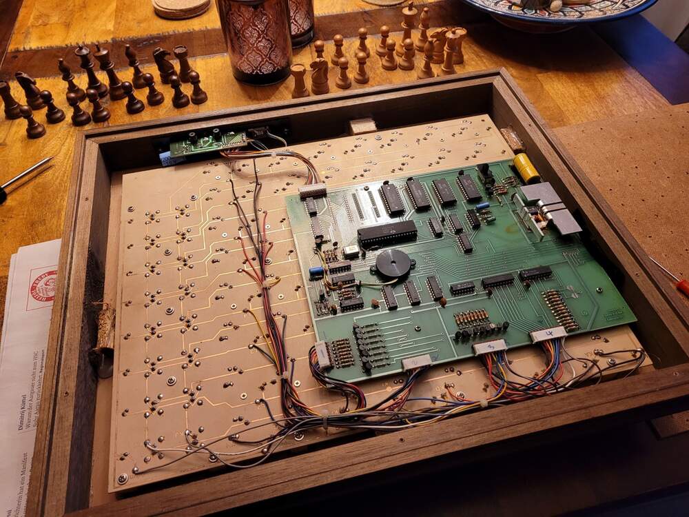 {Bild 2 NOVAG Schachcomputer}